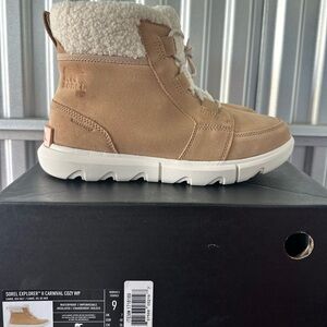 Sorel Explorer ll Carnival Cozy Wp/ Canoe sea salt Size 9